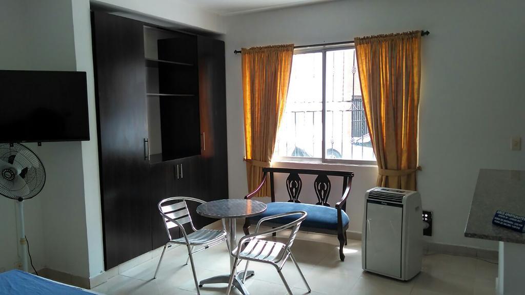 Arco Apartasuites Cali Buitenkant foto