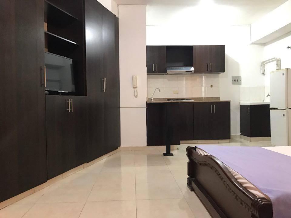 Arco Apartasuites Cali Buitenkant foto