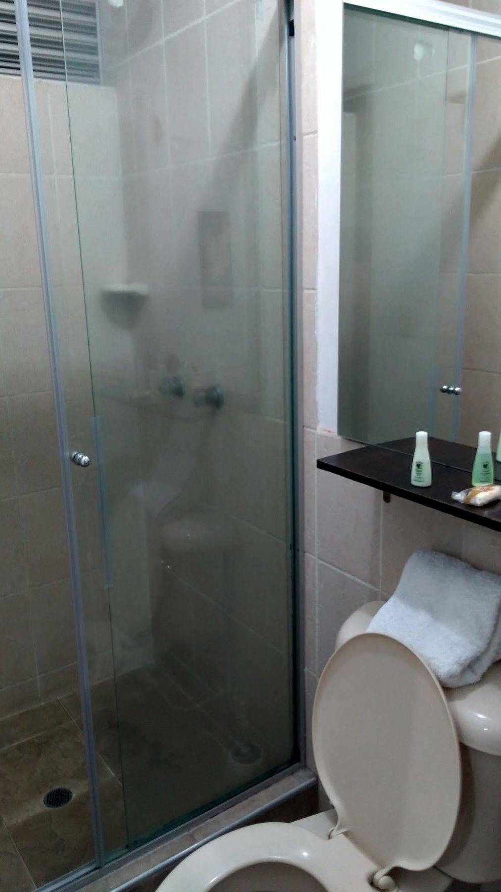 Arco Apartasuites Cali Buitenkant foto