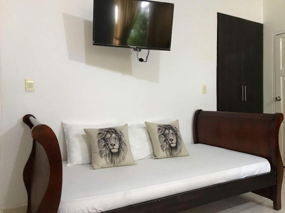 Arco Apartasuites Cali Buitenkant foto